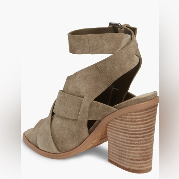 Marc Fisher LTD Valen Sandal TAUPE SUEDE size 6 - Picture 3 of 16